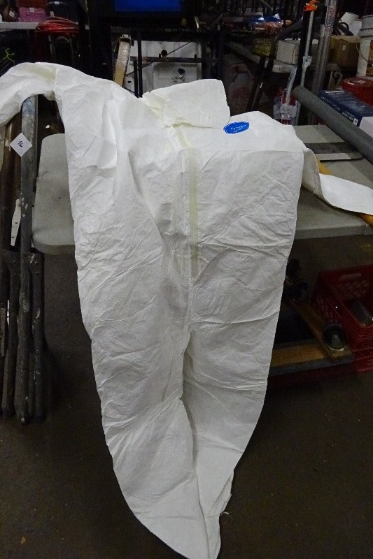 lot 104 image: Approx 12 full painting suits