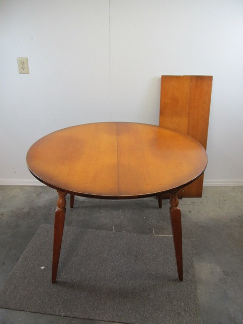 Vintage Jefferson Wood Working Co Dining Table wLeaves