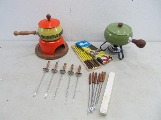 2 NICE Vintage Fondue Sets