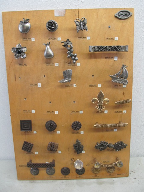 Emenee Handles & Pulls