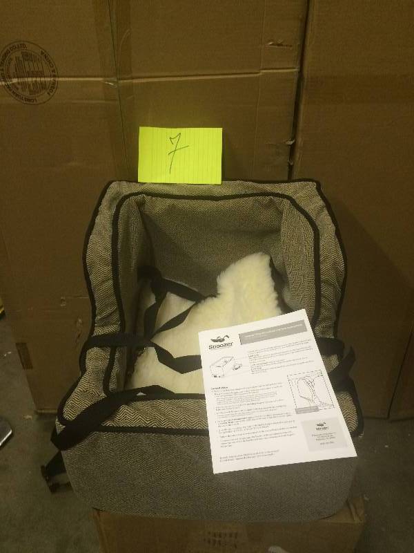 Snoozer Console Lockout Car Seat Never Used