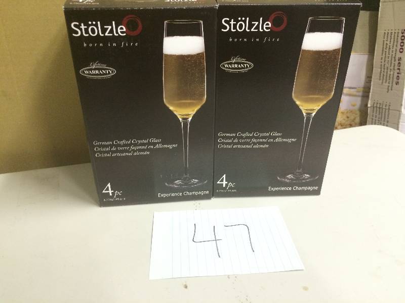 Set of 2 New Stolzle   4 pc WineChampagne Glasses
