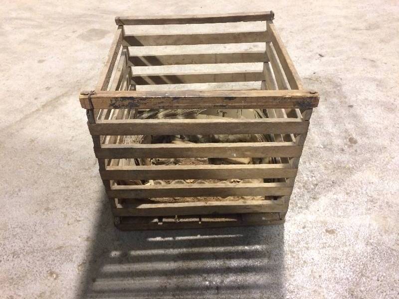 lot 2 image: Collapsible Egg Crate