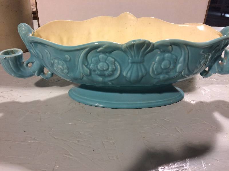 lot 5 image: Rum Rill Artware 419