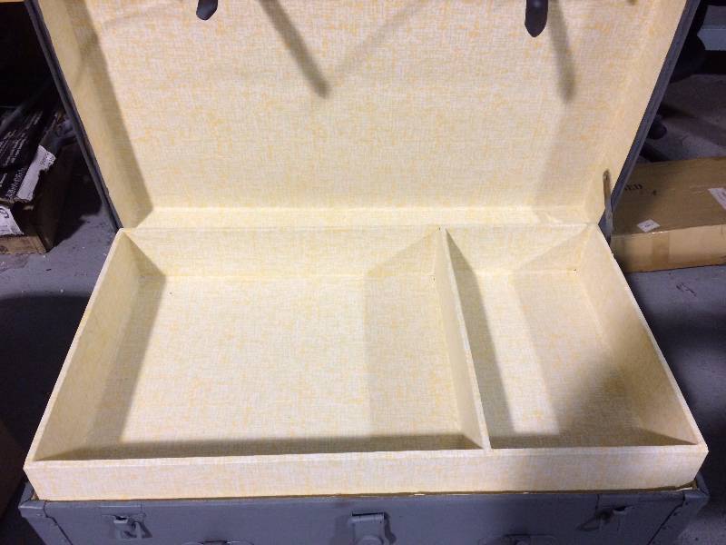 lot 24 image: Wooden Chest