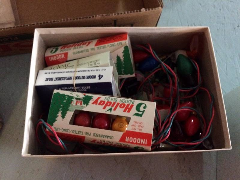 lot 45 image: Christmas decorations