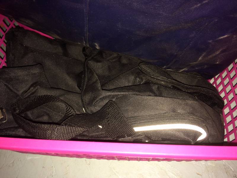 lot 47 image: air mattress and bag