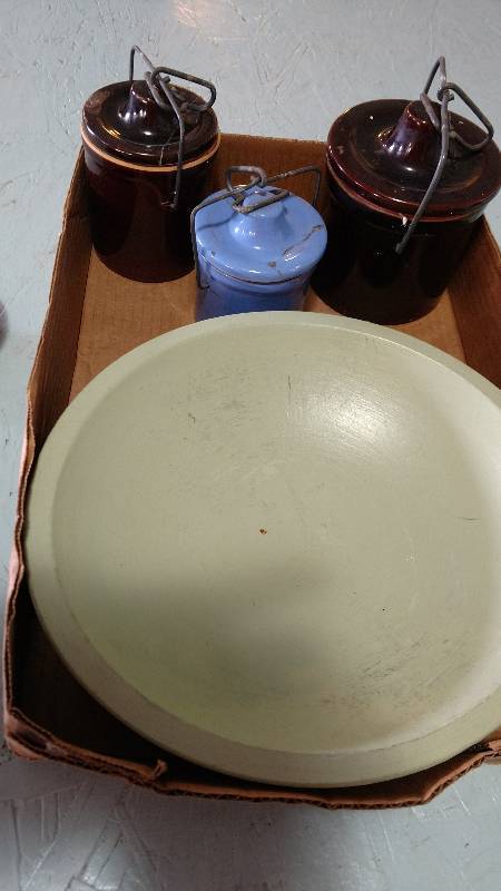 lot 55 image: Misc Items