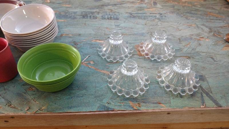 lot 115 image: misc glassware