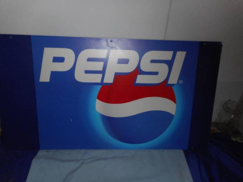 COLLECTIBLE PEPSI SIGN