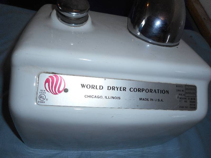 WALL HAND DRYER