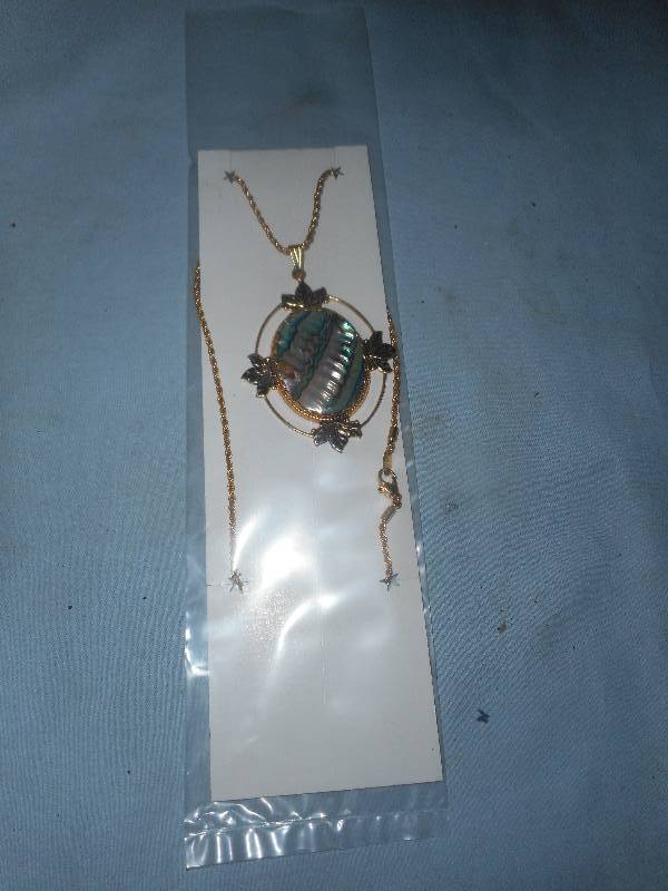 VINTAGE NECKLACE