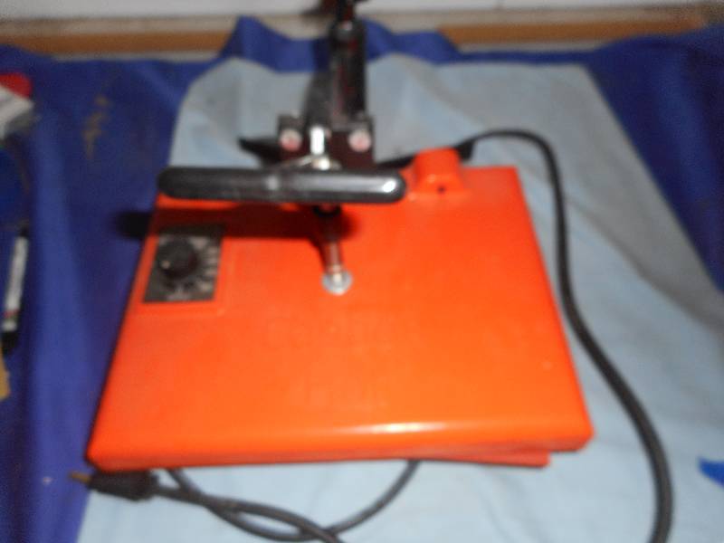 ELECTRIC SHIRT PRESS