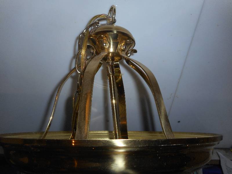 HANGING LIGHT FIXTURE