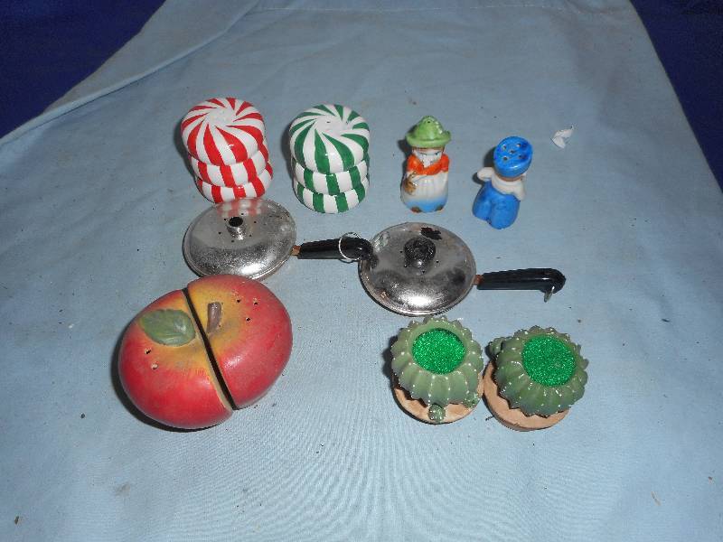 VINTAGE SALT AND PEPPERS
