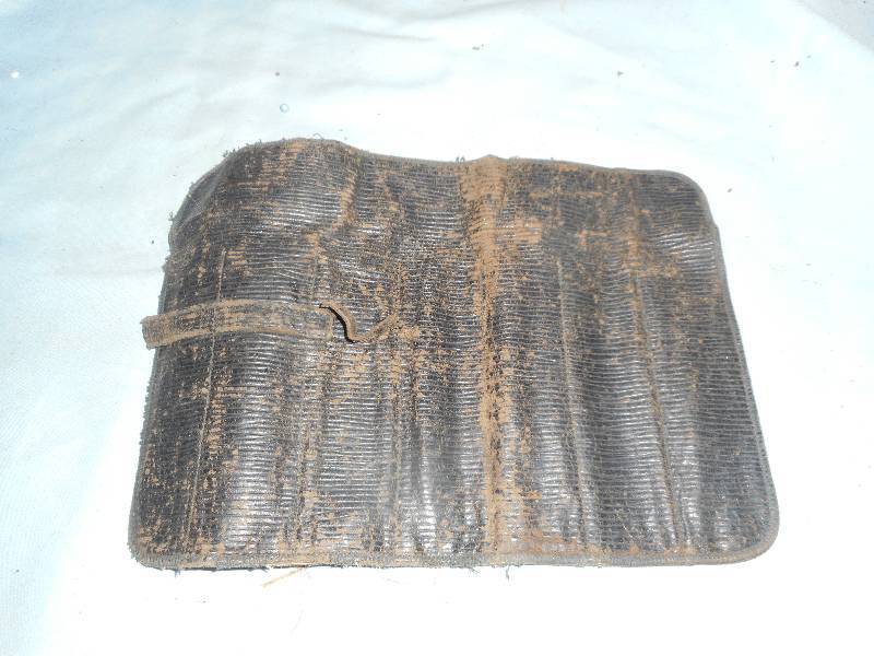 ANTIQUE LEATHER STRAIGHT EDGE RAZOR BAG