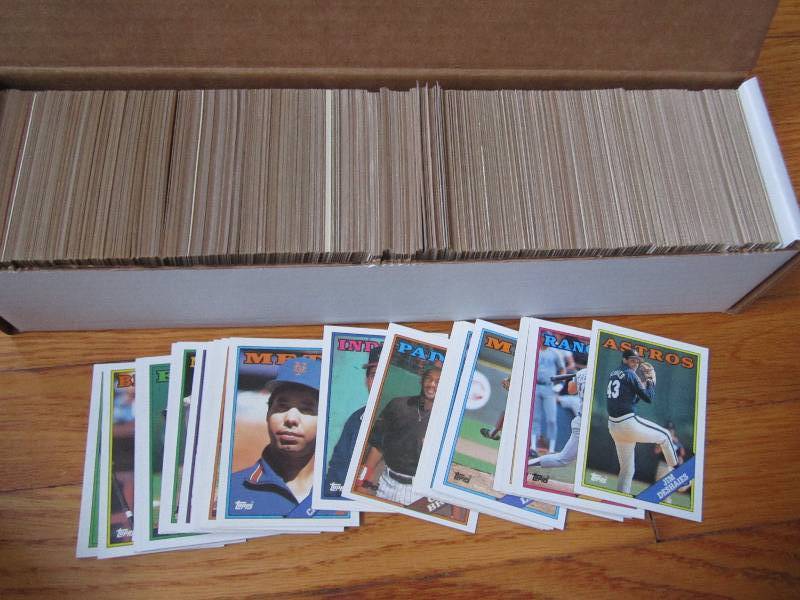 Box of 1988 Topps baseball cards...