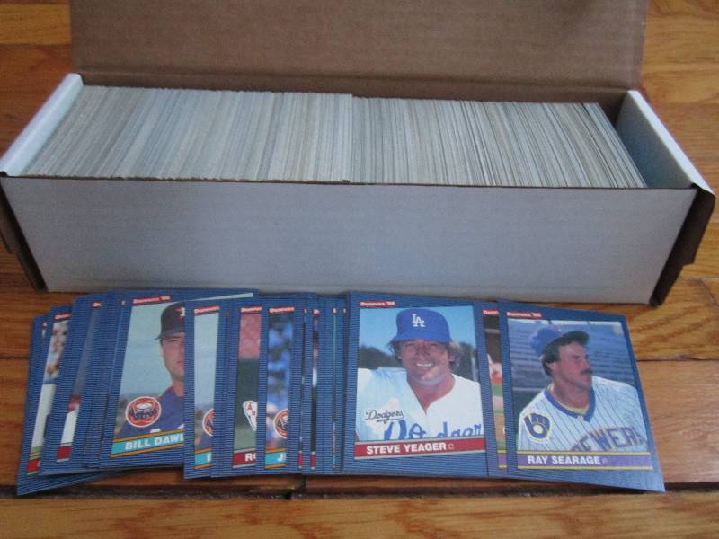 Box of 1986 Don russ baseball cards...