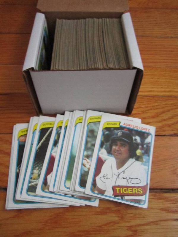 Box of 1981 Topps baseball cards...