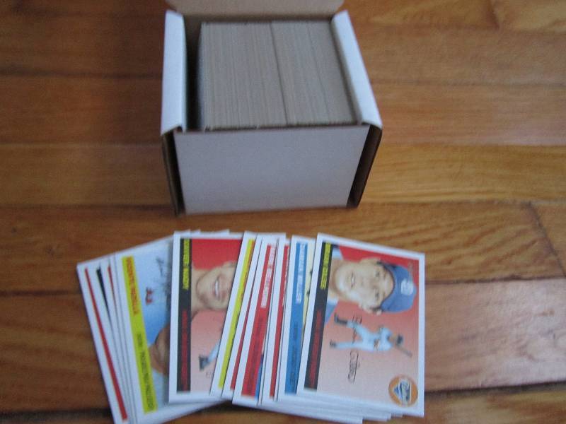 Box of 2004 Topps Heritiage basebal...
