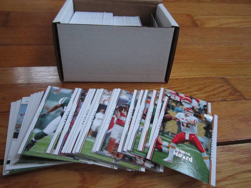 Box of 2007 Upper deck football car...