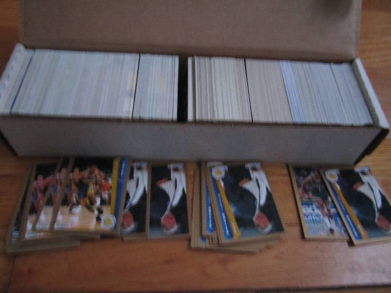 Box of mixed basketball cards...