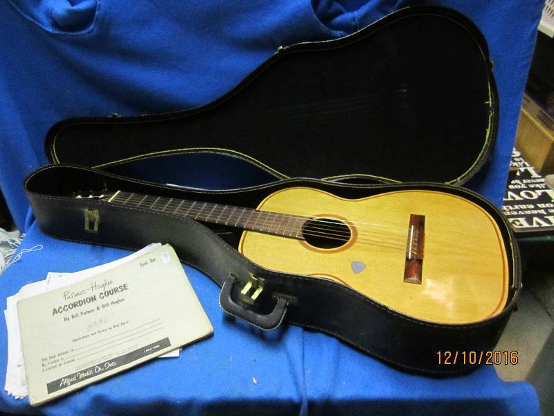 lot 57 image: Giannini guitar in case...