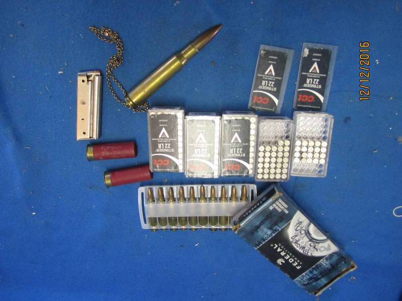 lot 62 image: Lot of bullets, shells and a bullet...