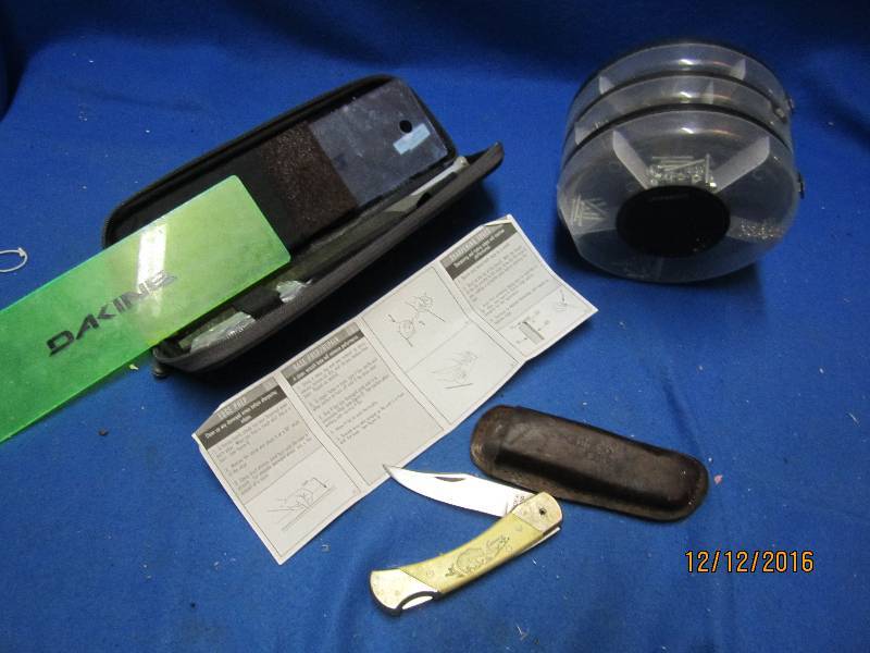 lot 77 image: Dakine snowboard maintenance tool s...