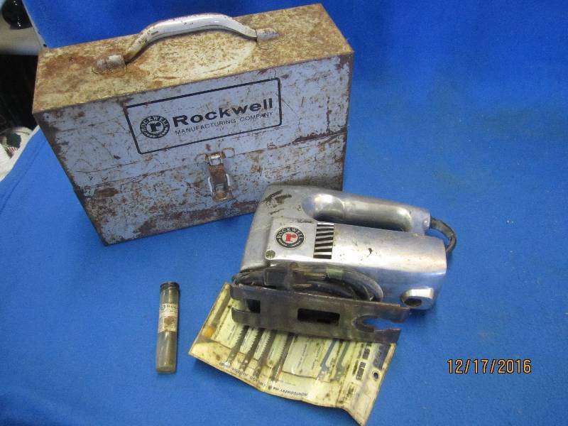 lot 115 image: Rockwell jig saw with case and blad...