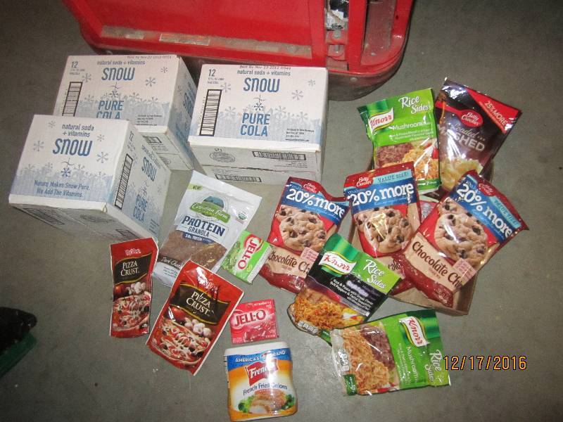 lot 132 image: 3 cases of Snow diet cola and dry f...