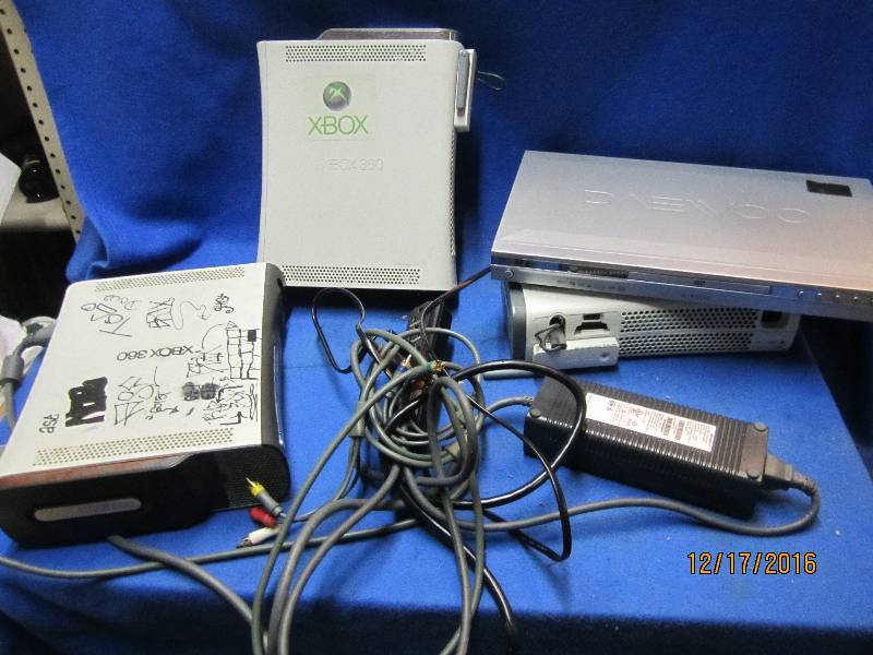 lot 134 image: Lot of X Boxes and Daevoo DVD playe...