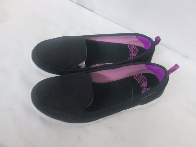 New Balance Womens 325V1 Casual Sport Shoe