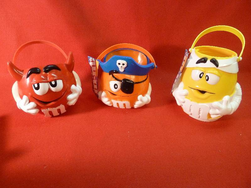 M&M Collectibles - Halloween