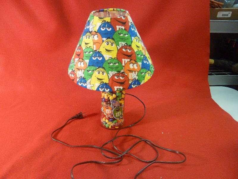 M&M Collectibles - Lamp