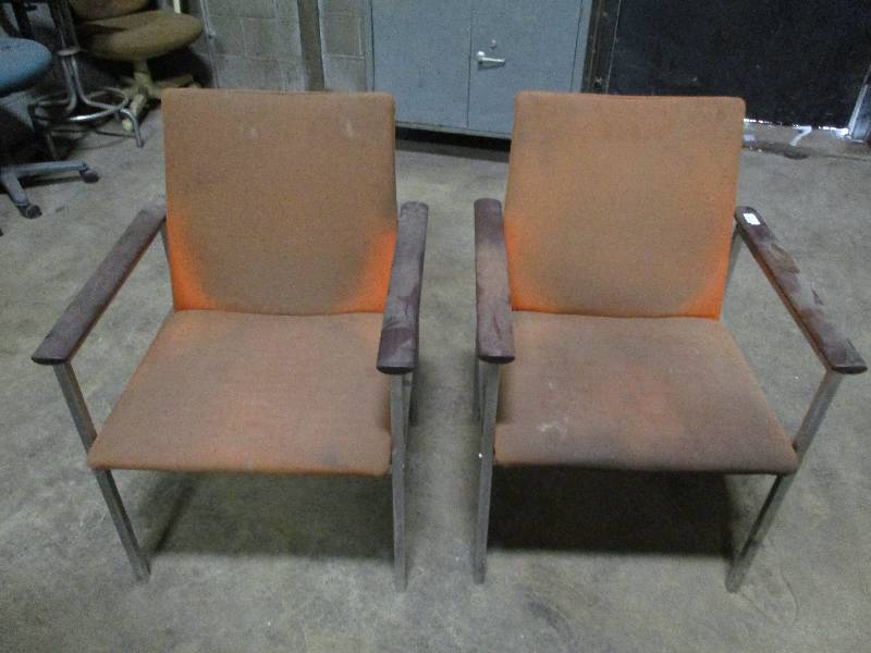 lot 54 image: 2 Chairs