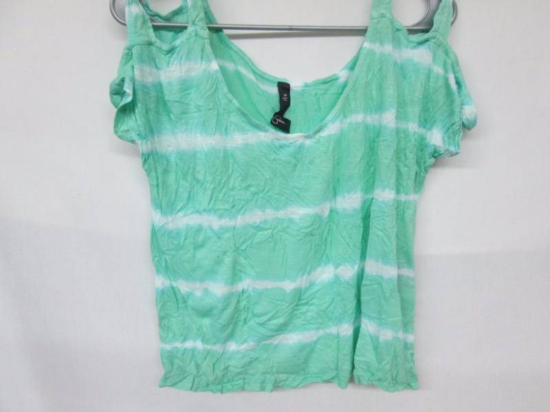 Jessica Simpson Misses Cold Shoulder Top