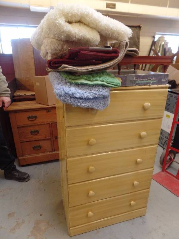 Chest, Rugs, Game