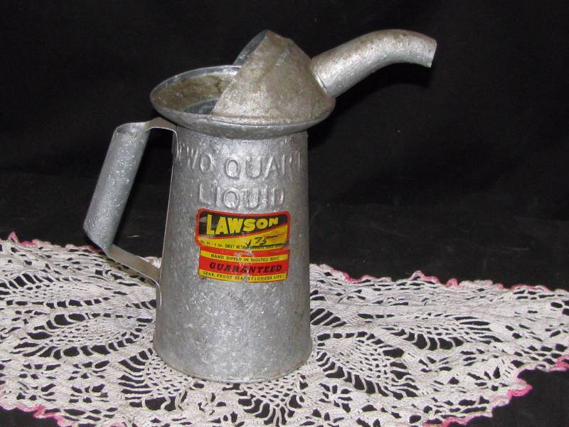 2 Quart Oil Can