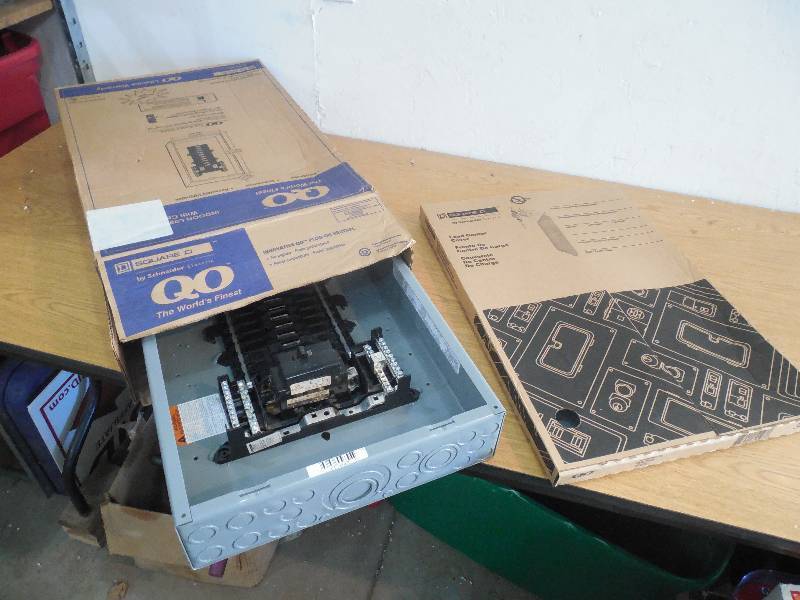 lot 57 image: Square D QO 100 Amp Main Breaker 24-Space 24-Circuit Indoor Plug-On Neutral Load Center with Cover