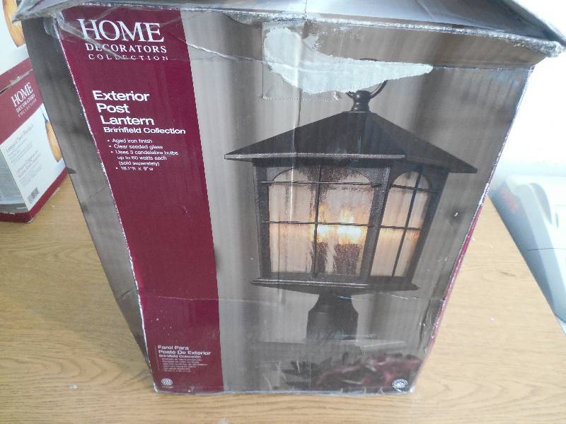 lot 55 image: LIGHT FIXTURE LOT