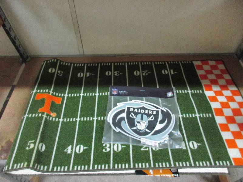 Tennessee tech rug and Oakland raiders magnet