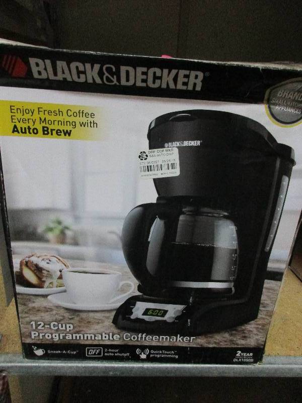Black-n-Decker 12 cup programmable coffee maker w auto brew