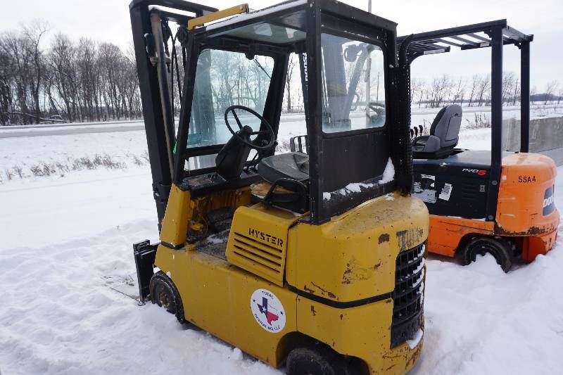 Hyster Model S40E Fork Lift