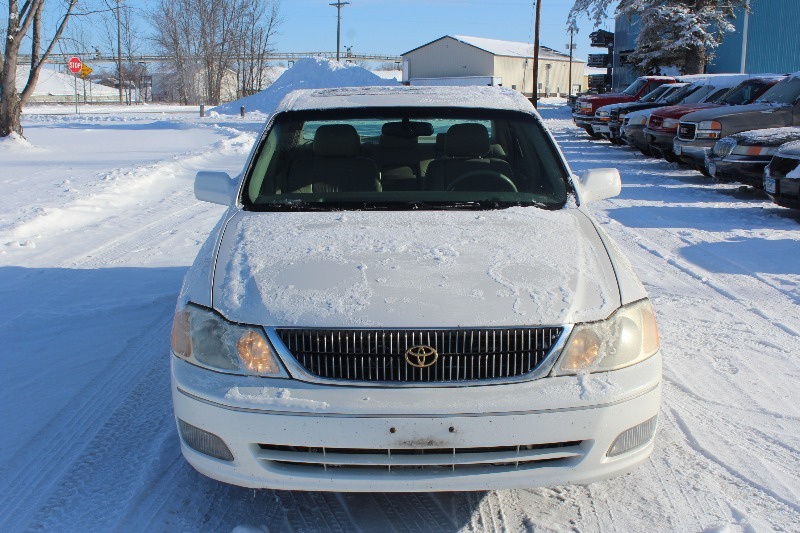 2001 Toyota Avalon - Very Well Equipped