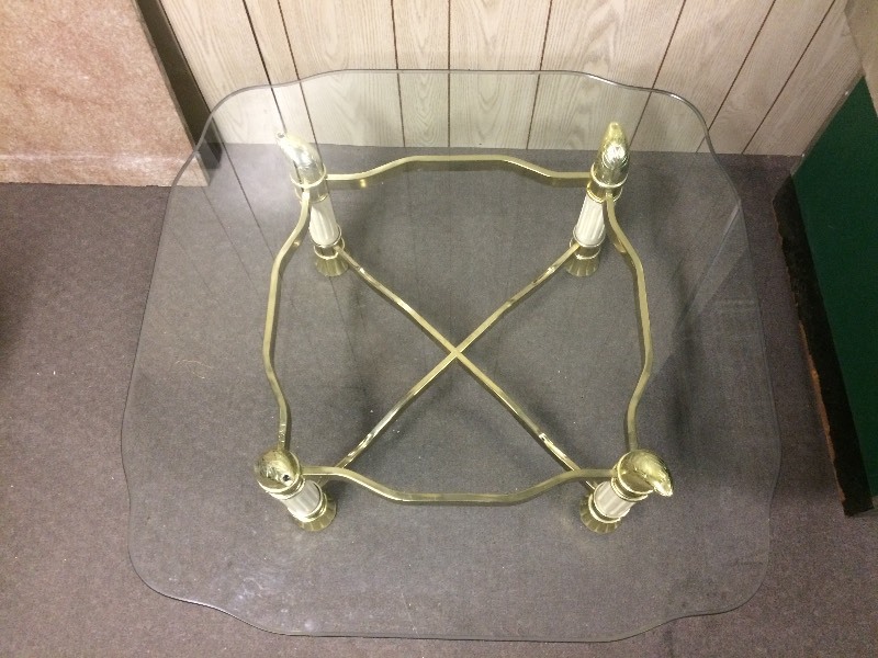 lot 46 image: GLASS TOP COCKTAIL TABLE