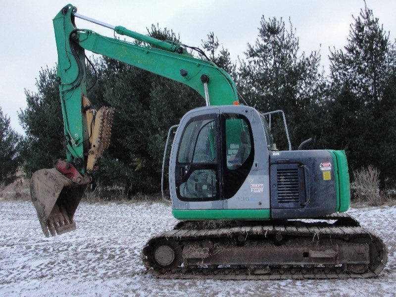 2005 SK 135 Kobelco Excavator