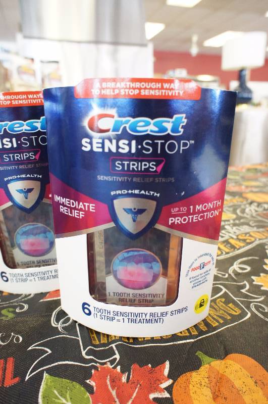 lot 16 image: Lot of 6 - Assorted Boxes of Crest Strips