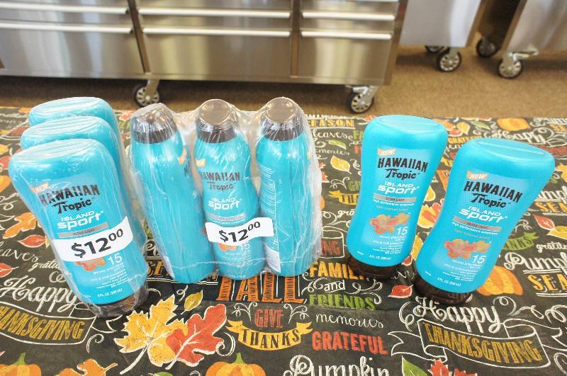 lot 39 image: Large Lot of 8 New Tropicana Tanning Lotion and Spray
