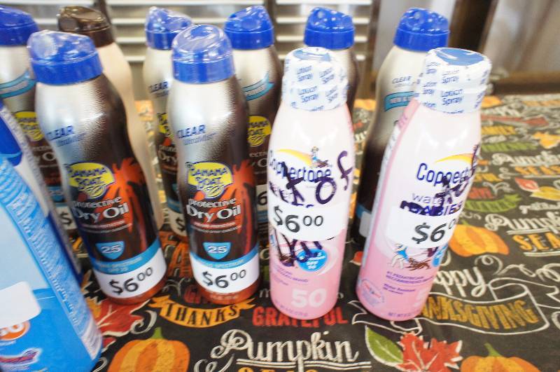 lot 40 image: Lot of 15 - New Assorted Sunscreen - Coppertone, Banana Boat , and  Hawaiian Tropic